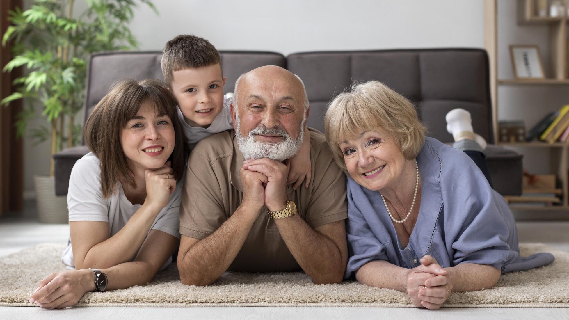 Família feliz reunida